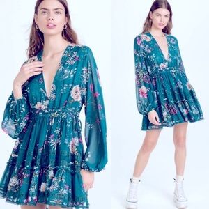 ❤️ FREE PEOPLE ❤️ COLLECTION STUNNING CHERRY BLOSSOM SEXY MINI DRESS .